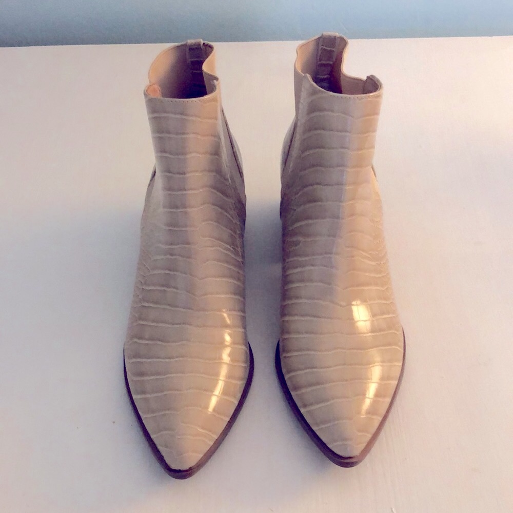 Chinese Laundry Finn Sky Crocodile Ankle Booties